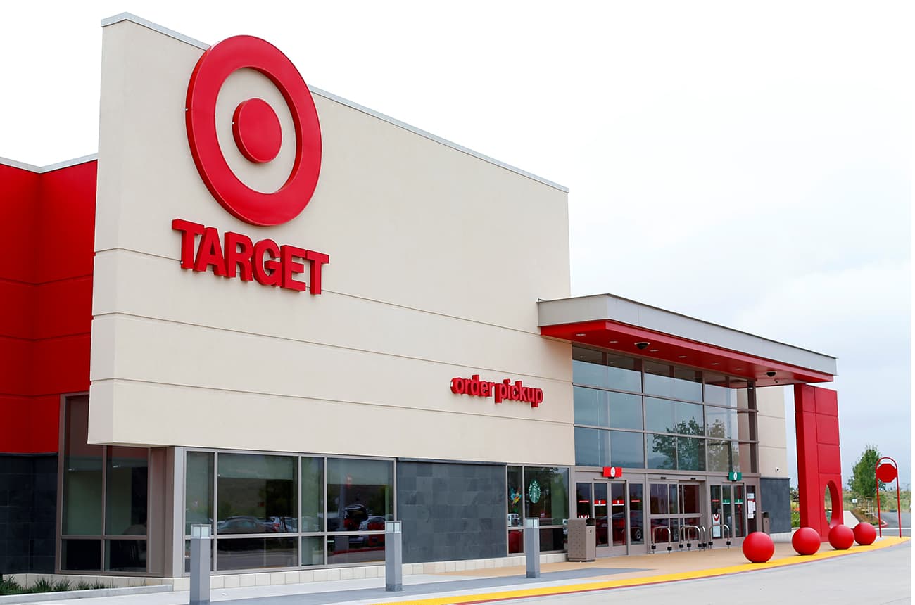 Social media star Amin Shaykho explains that Target stores have set days for discounts.