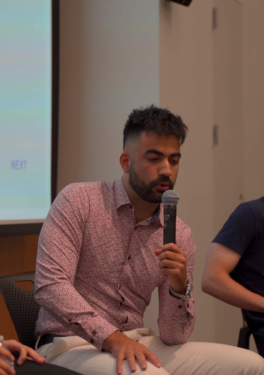 Amin Shaykho giving a talk at the University of Washington.